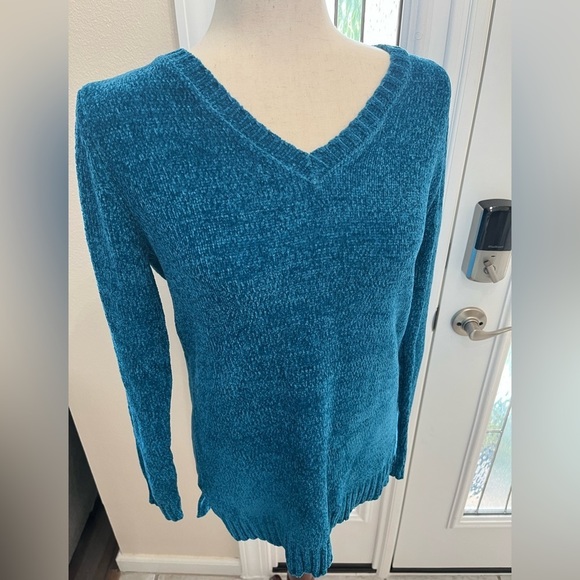 Karen Scott Women's V-Neck Chenille Sweater - Picture 4 of 6